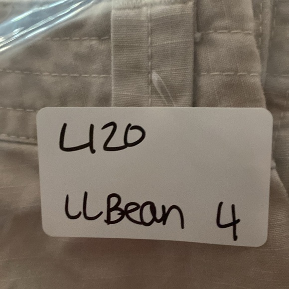 LL Bean Straight Leg Chino Khaki Pants Size 4 - Picture 7 of 7